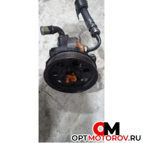 Насос гидроусилителя руля  Ford Focus 2004 1358497              #1