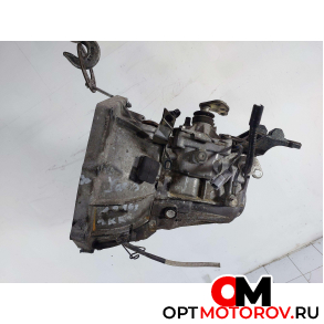 КПП механическая (МКПП)  Toyota Yaris XP130 2013 0TT01 #2