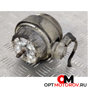 Подушка крепления двигателя  Audi A6 4F/C6 2006 4F0199379H #3
