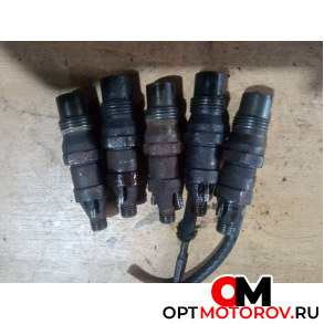 Форсунка топливная  Volkswagen 1996 068130211G           #1