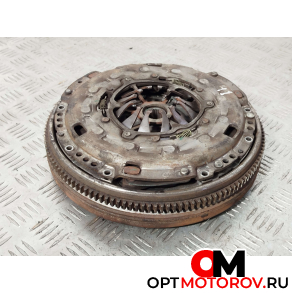 Комплект сцепления  Audi A3 8P/8PA [рестайлинг] 2007 323064110, 123042610 #1