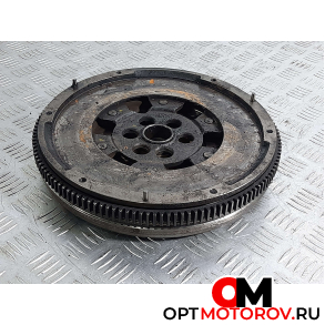 Маховик  Volkswagen Passat B6 2008 03L105266J #1