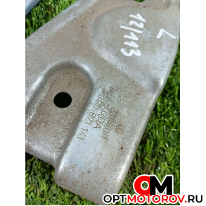 Кронштейн крепления крыла переднего правого  Volkswagen Passat B6 2009 3C0821142 #3