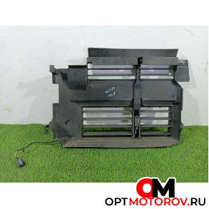 Воздуховод (дефлектор) радиатора  Ford Focus 3 поколение 2012 BM518475CE #1