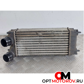 Интеркулер  Peugeot 308 T7 2011 9684212480 #1