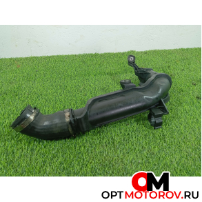 Патрубок интеркулера  Volkswagen Caddy 3 поколение [рестайлинг] 2012 1K0145770AE #1