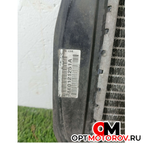 Радиатор основной  Audi A4 B7 2005 8E0121251A #2