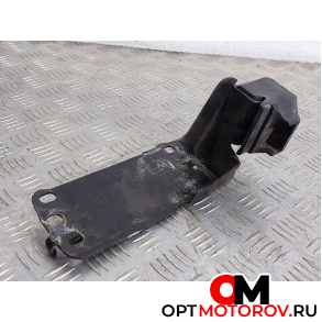 Кронштейн радиатора  BMW 3 серия E90/E91/E92/E93 2007 51647117811, 17117524956, 7117811, 7524956 #1
