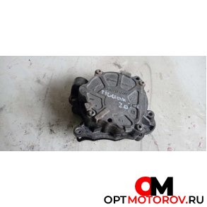 Вакуумный насос  Volkswagen Tiguan 1 поколение 2010 03L145100F           #1