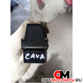 Катушка зажигания  Volkswagen Touran 1 поколение [рестайлинг] 2010 036905715F           #3