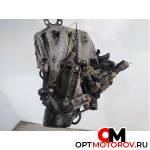 КПП механическая (МКПП) Renault Clio 3 поколение 2008 JR5124 #3 КПП механическая (МКПП) Renault Clio 3 поколение 2008 JR5124 #3