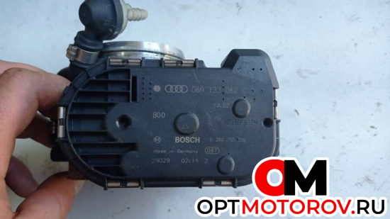 Дроссельная заслонка  Audi 2000 06A133062C           #2