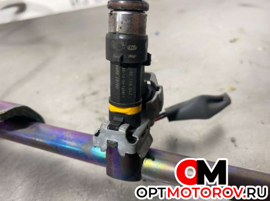 Форсунка топливная  Nissan Murano 2005 280158042            #4
