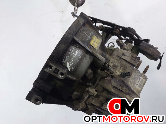 КПП механическая (МКПП)  Kia Carnival VQ 2007 4300038050, Y060404550 #2