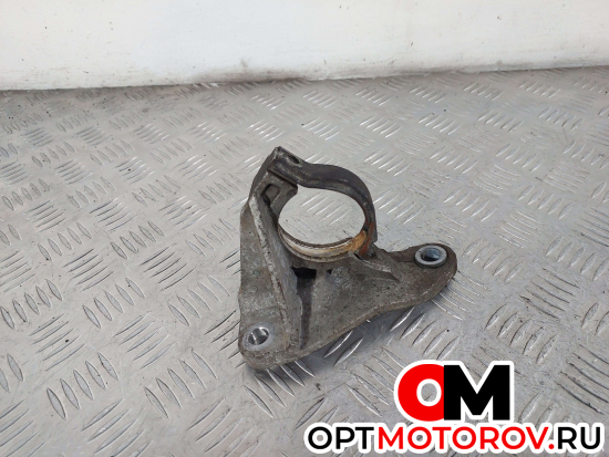 Кронштейн полуоси  Renault Megane 2 поколение [рестайлинг] 2009 8200371715Е #2