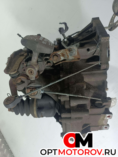 КПП механическая (МКПП)  Toyota Avensis 2 поколение (T250) 2005 P050918306 #3