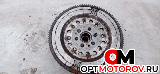 Маховик  Opel Zafira 2010 55570175             #3