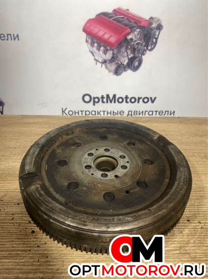 Маховик  Audi 3 2007 06D105266A           #4