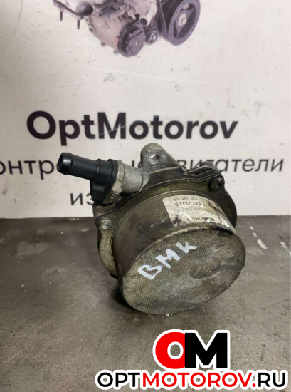 Вакуумный насос  Audi A6 3 2006 057145100L           #1