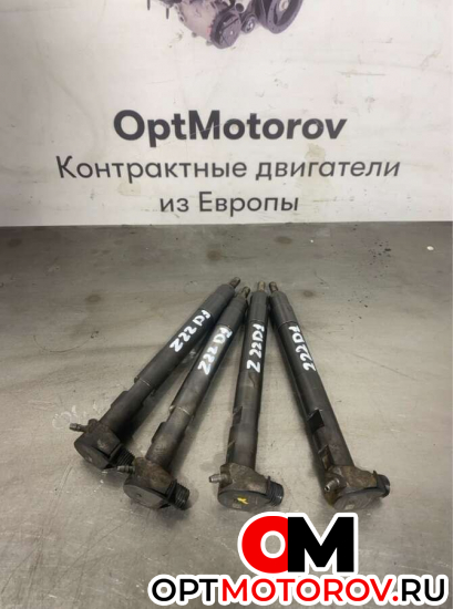 Форсунка топливная  Opel Antara 2012 25183186             #1
