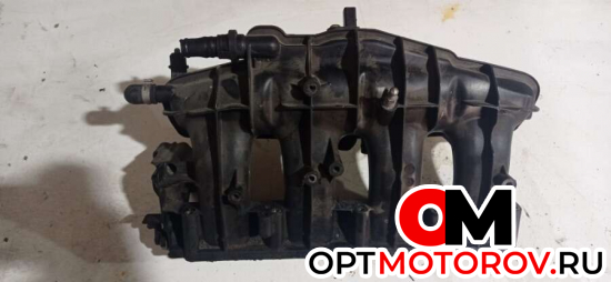 Впускной коллектор  Audi 3 2009 06D133185N           #1