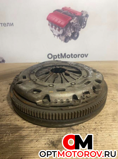 Маховик  Skoda Octavia 2004 038105264J           #3