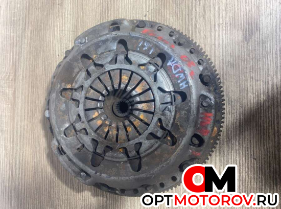Маховик  Ford Focus 2005 98MM6373BA           #1