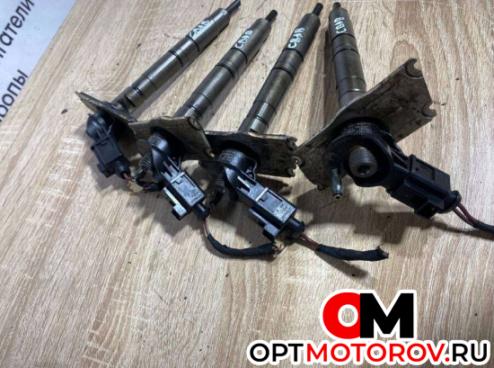 Форсунка топливная  Volkswagen Golf 6 2009 03L130277            #2