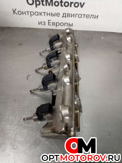 Форсунка топливная  Volkswagen Touran 2010 03C906036F           #2