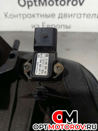 Впускной коллектор  Volkswagen Touran 2010 281002401            #1