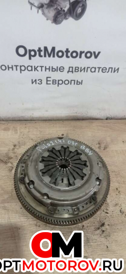 Маховик  Volkswagen Polo 2005 030105271D           #1