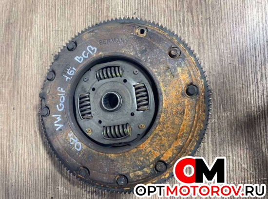 Маховик  Volkswagen Golf 2003 027105271P           #1