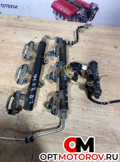 Топливная рампа  Land Rover Discovery 3 2008 4R8Q9C066AE          #3