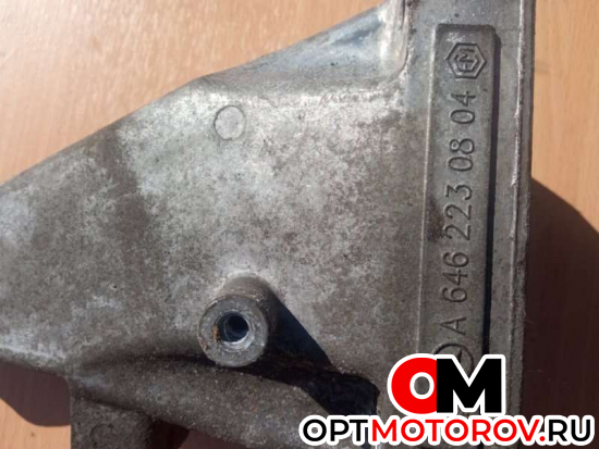 Кронштейн (крепление)  Mercedes-Benz Vito 2008 А6462230804          #1