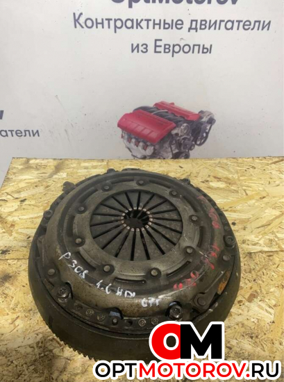 Маховик  Peugeot 308 T7 2008 330000242            #1