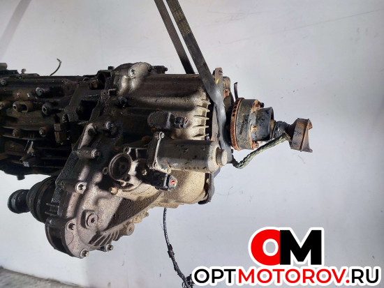 КПП механическая (МКПП)  Land Rover Discovery 3 поколение 2009  #2