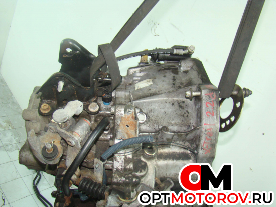 КПП механическая (МКПП)  Nissan X-Trail T30 2004 320108H868 #1