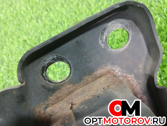 Усилитель переднего бампера  Skoda Superb 2 поколение 2012 3T0807109C #2