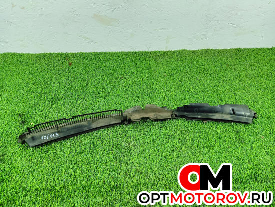 Воздуховод (дефлектор) радиатора  Volkswagen Passat B6 2009 3C0121330 #1