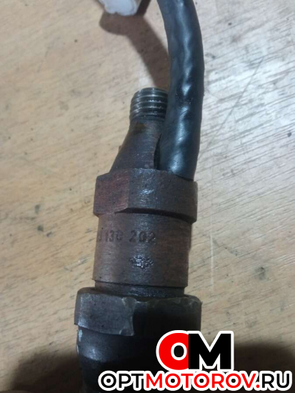 Форсунка топливная  Volkswagen Transporter T4 1996 068130211G           #2