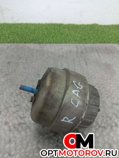 Подушка крепления двигателя правая  Audi A4 B8/8K 2010 4F0199382BT #1