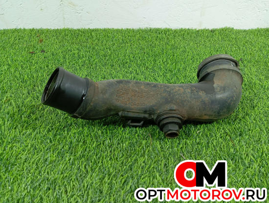 Патрубок интеркулера  Toyota Avensis 3 поколение (T270) 2009 173620R030 #1