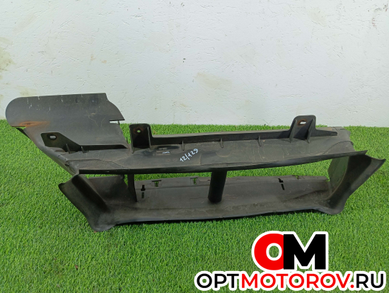 Воздуховод (дефлектор) радиатора  Ford Focus 3 поколение 2012 BM518314C #2