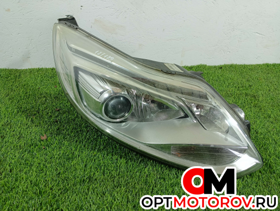 Фара правая  Ford Focus 3 поколение 2012 BM5113D154 BG #1