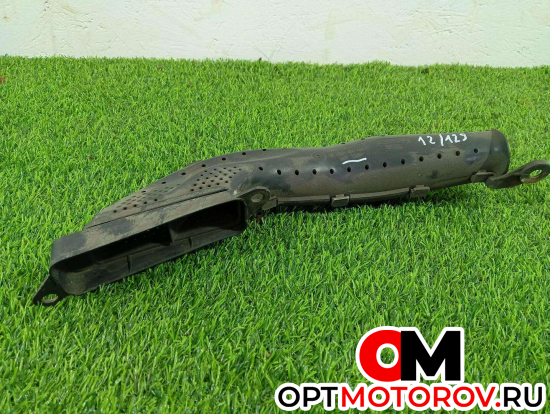 Воздухозаборник  Ford Focus 3 поколение 2012 AV619E635BD #1