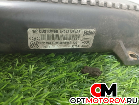 Радиатор основной  Volkswagen Golf 6 поколение 2009 1K0121251AB #3