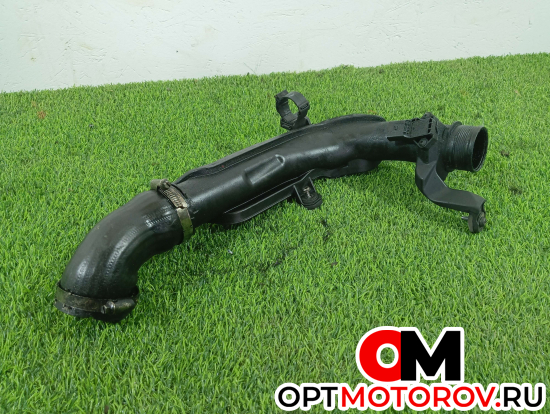 Патрубок интеркулера  Volkswagen Caddy 3 поколение [рестайлинг] 2012 1K0145770AE #3