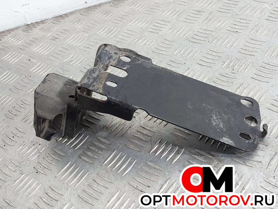 Кронштейн радиатора  BMW 3 серия E90/E91/E92/E93 2007 51647117811, 17117524956, 7117811, 7524956 #3