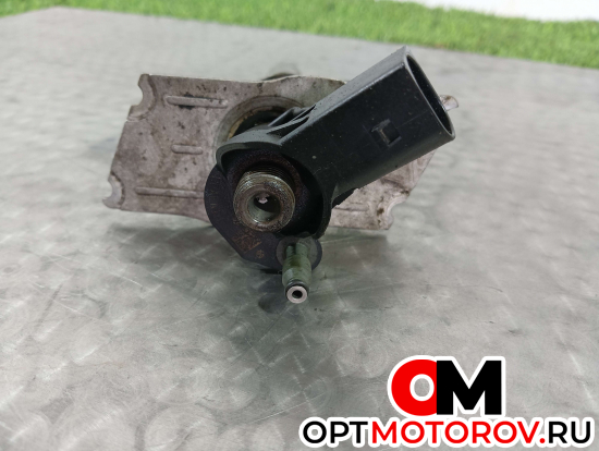 Форсунка топливная  Audi A4 B8/8K 2010 03L130277 #4