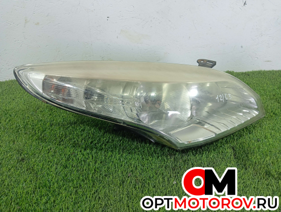 Фара правая  Renault Megane 3 поколение 2010 260100018R #1